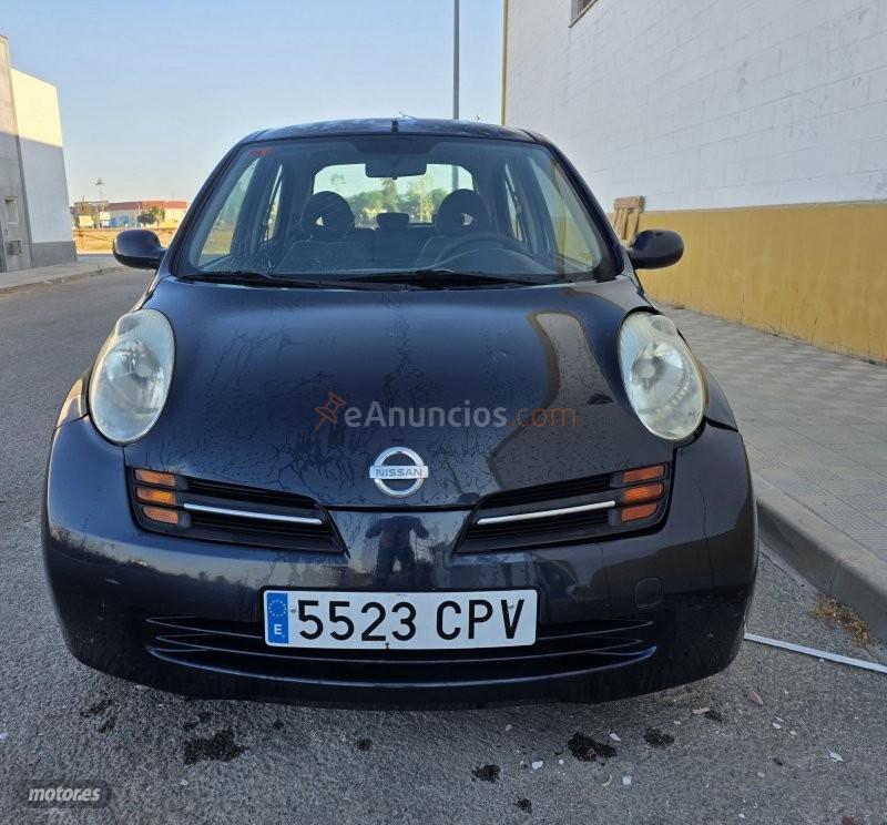 Nissan Micra 1.2 visia de 2004 con 200.000 Km por 2.000 EUR. en Sevilla