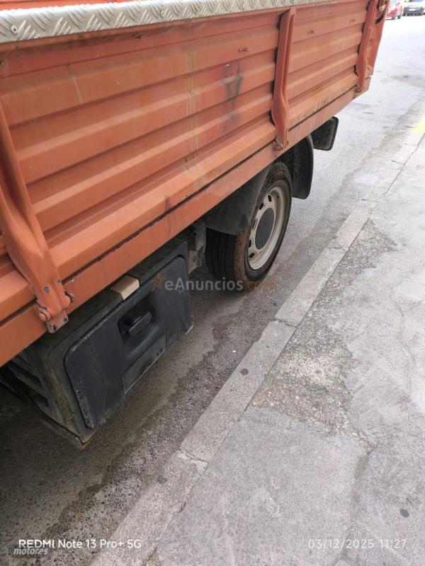 Volkswagen Transporter Pic-up de 2002 con 254.000 Km por 4.000 EUR. en Castellon