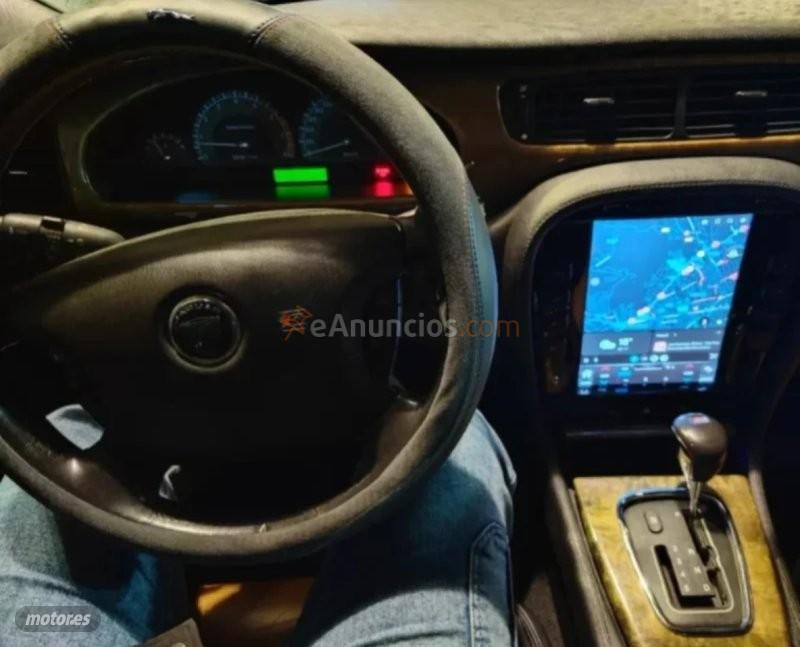 Jaguar S-Type 4.2 V8 R de 2002 con 128.000 Km por 12.000 EUR. en Barcelona