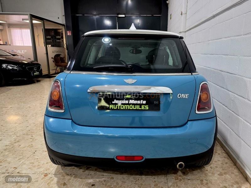 Mini One mini de 2007 con 200.000 Km por 5.300 EUR. en Sevilla