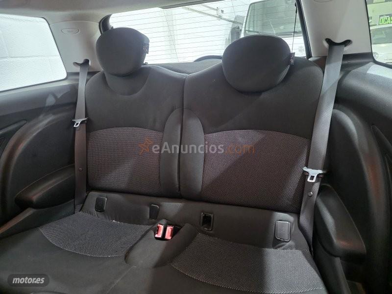 Mini One mini de 2007 con 200.000 Km por 5.300 EUR. en Sevilla