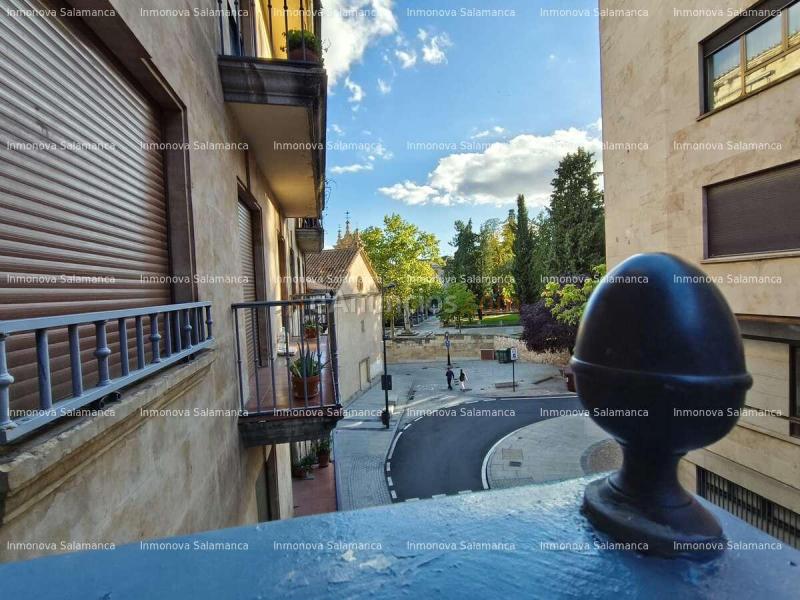 Salamanca (Plaza de la fuente -Centro historico); 4d, 2wc. SS.CC ccind. 1200€