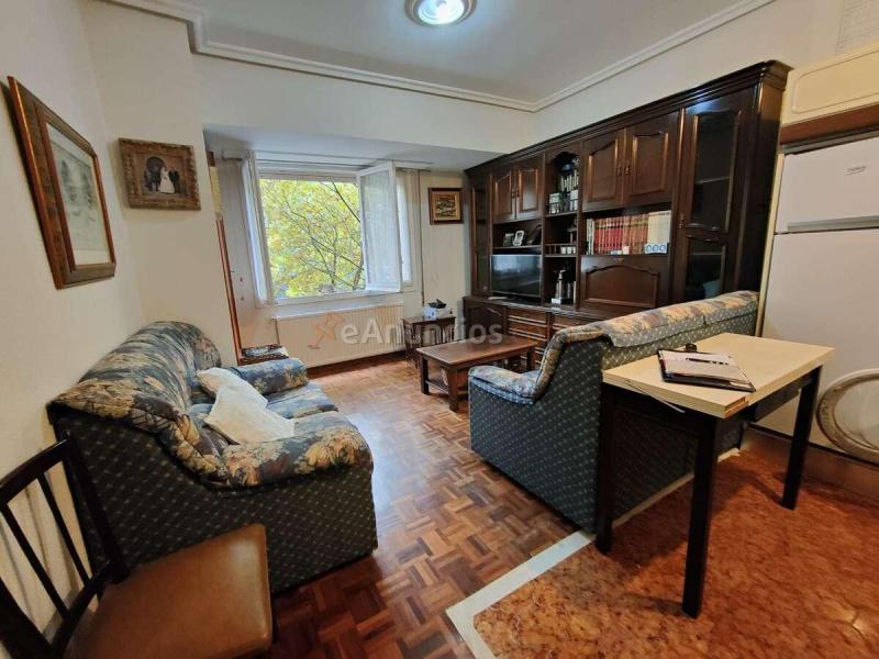 Piso para reformar en calle Paraguay