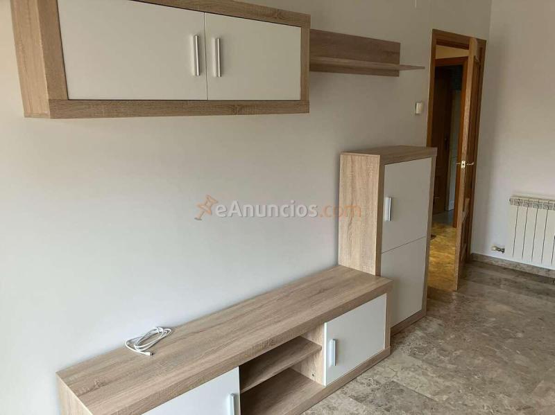 SE VENDE PISO CON PATIO EN AVD 1 DE JULIO