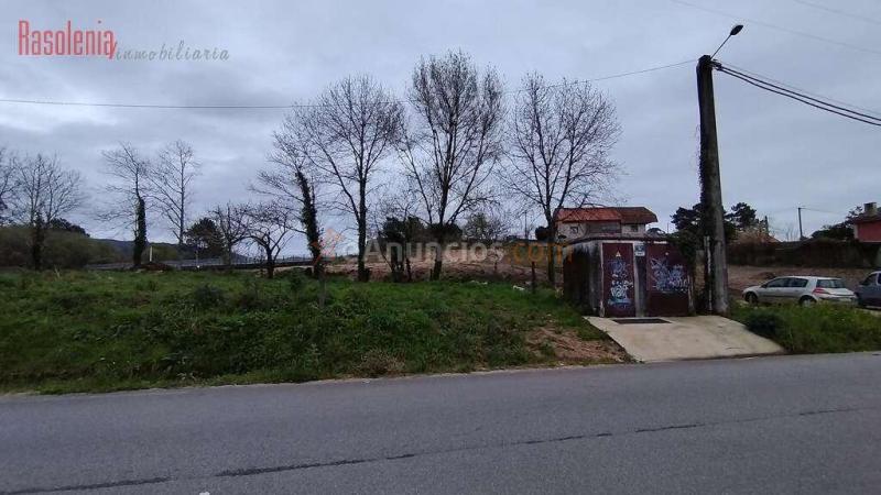 Solar edificable para unifamiliares en mos (pontevedra)