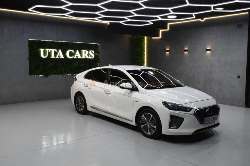 Hyundai IONIQ 1.6 GDI PHEV