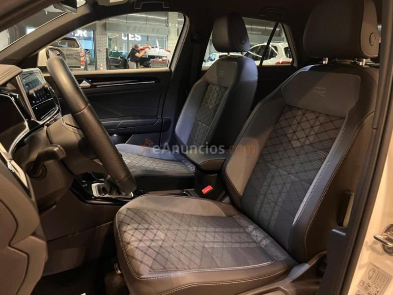 Volkswagen T-Roc R-LINE TSI 150cv + PACK HOLA VISION, 2023