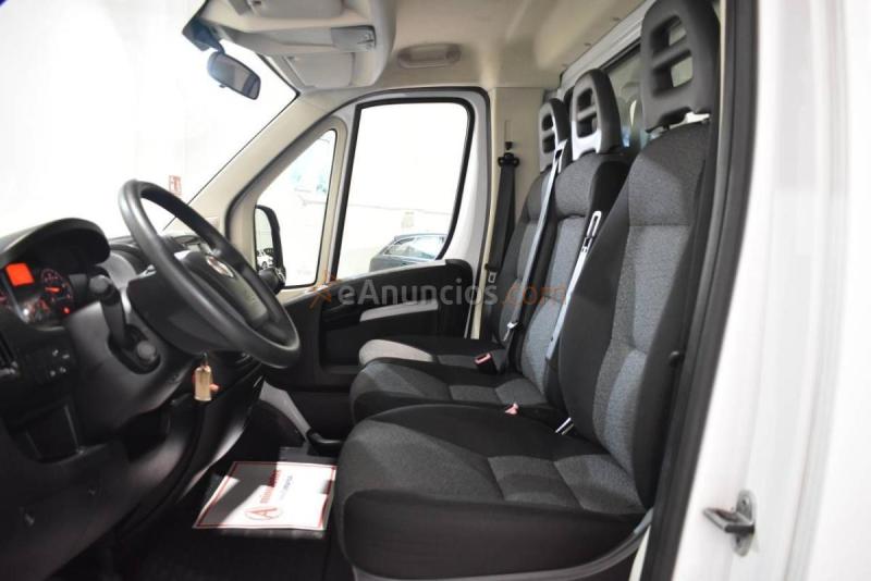 Fiat Ducato CHASIS CABINA CARROZADO PAQUETERA CAMIÓN 3500 2.3 MULTIJET 130 CV CON PLATAFORMA ELEVADORA TRAMPILLA 