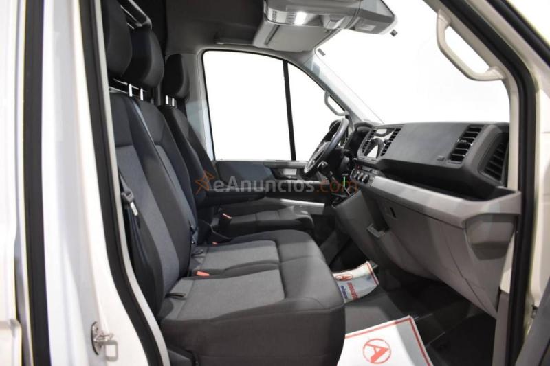 Volkswagen Crafter FURGÓN 35 L3H2 2.0 TDI 140 CV FWD 