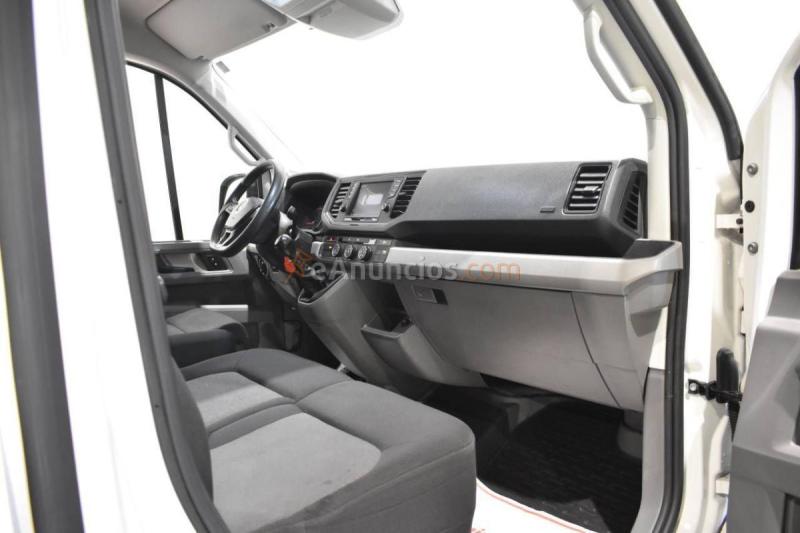Volkswagen Crafter FURGÓN COMBI 35 L4H3 2.0 TDI 140 CV 7 PLAZAS 
