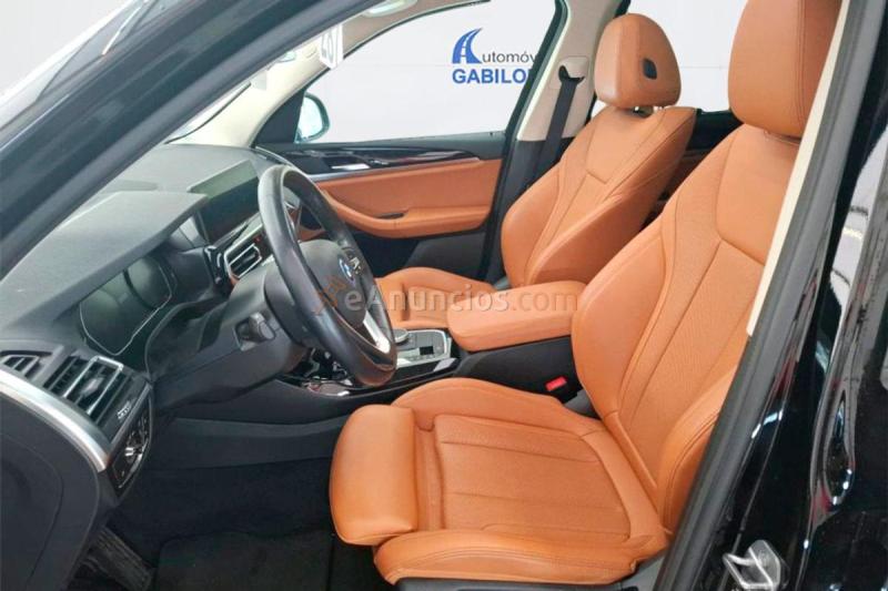 BMW X3 xDrive30e xLine Techo panorámico