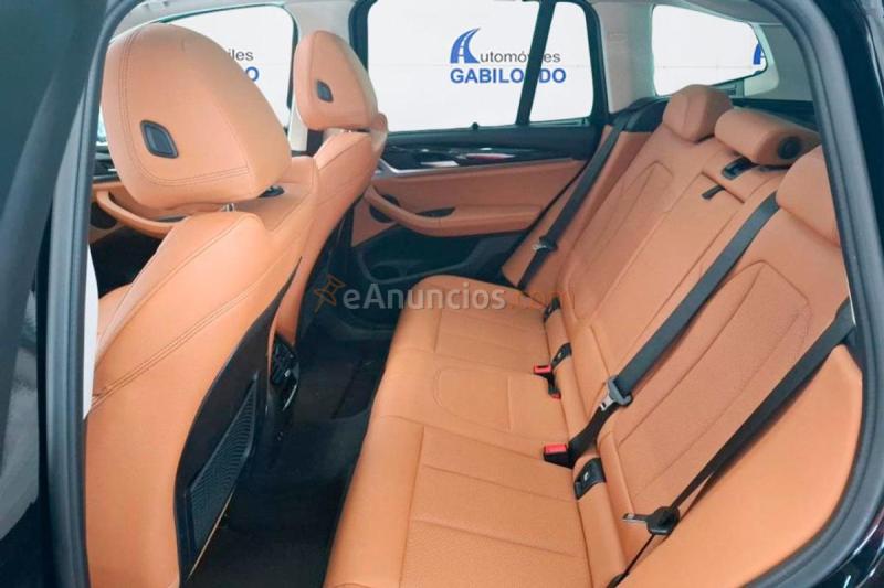 BMW X3 xDrive30e xLine Techo panorámico