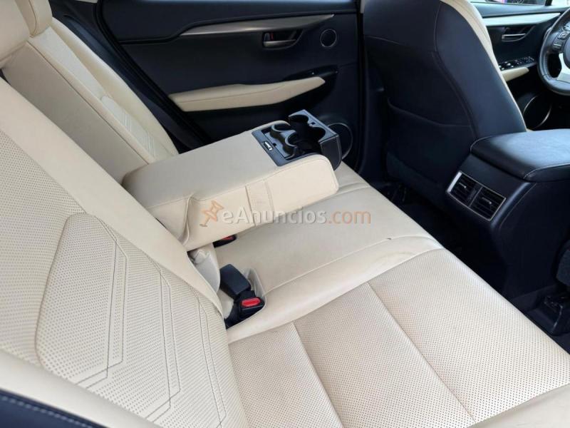 Lexus NX 2.5 300h Executive Navigation 4WD
