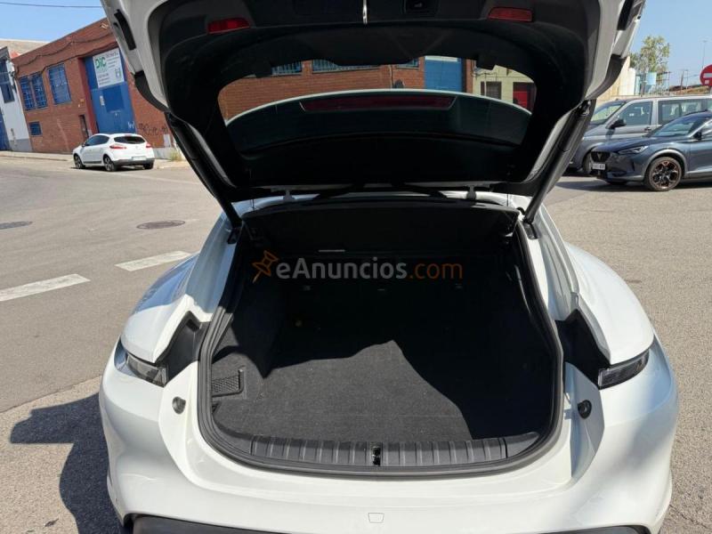 Porsche Taycan Sport Turismo