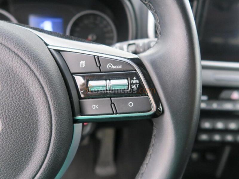 Kia Sportage SUV 1.6 MHEV 100KW DRIVE 2WD 136 5P