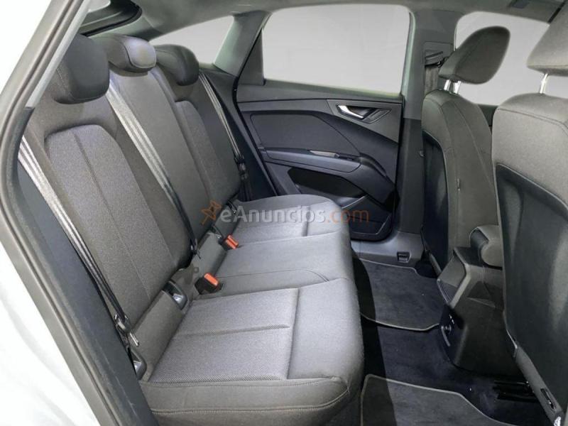 Audi Q4 Advanced 40 e-tron 150 kW (204 CV)