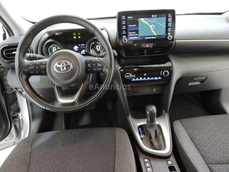 Toyota Yaris Cross Hybrid 120H Business Plus