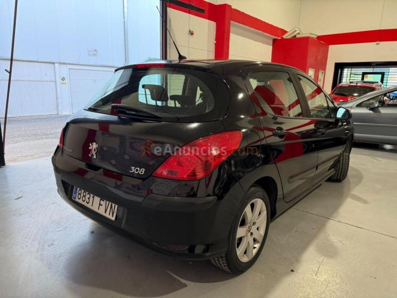 Peugeot 308 5p Premium 1.6 HDi 110 CV FAP Peugeot 308 1.6 HDi 110 FAP Premium