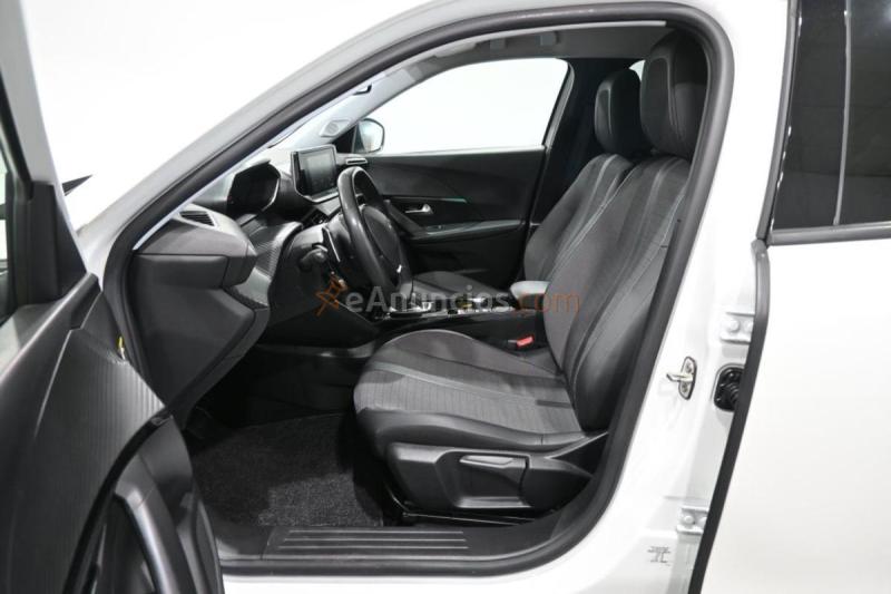 Peugeot 2008 Allure BlueHDi 130 EAT8 