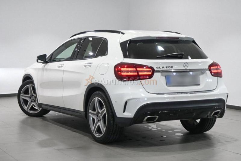 Mercedes GLA 200 7G-DCT 