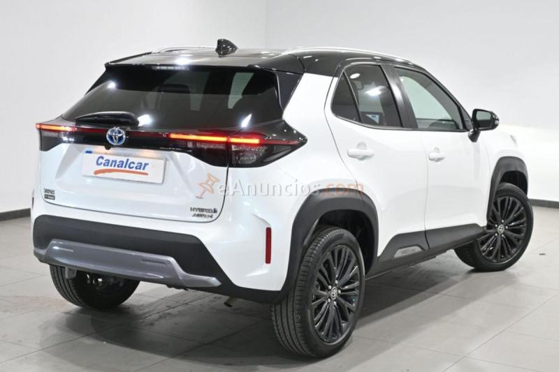 Toyota Yaris Cross Hybrid 120H Business Plus 