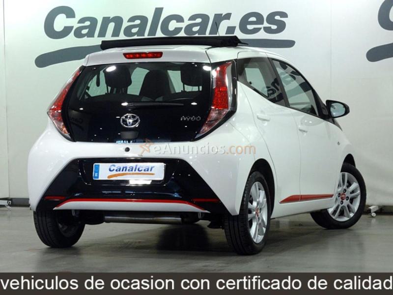 Toyota Aygo 5p 70 x-sky 