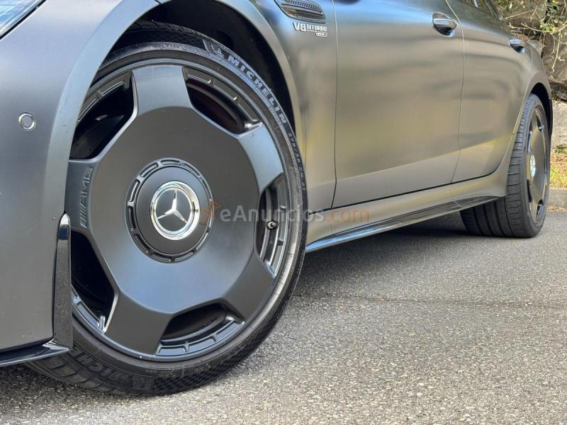 Mercedes-Benz AMG GT 63 4MATIC+ 4.0L V8 Biturbo 585cv