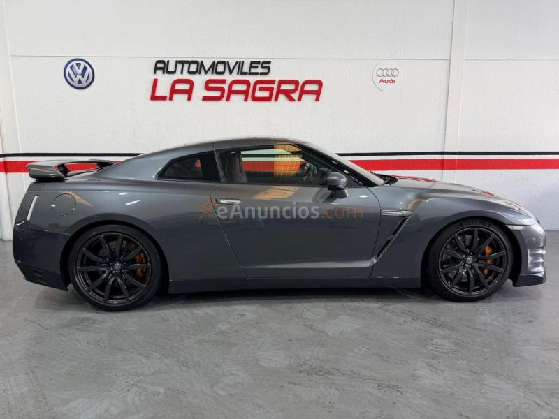 NISSAN GT-R 3.8 V6 Premium Edition