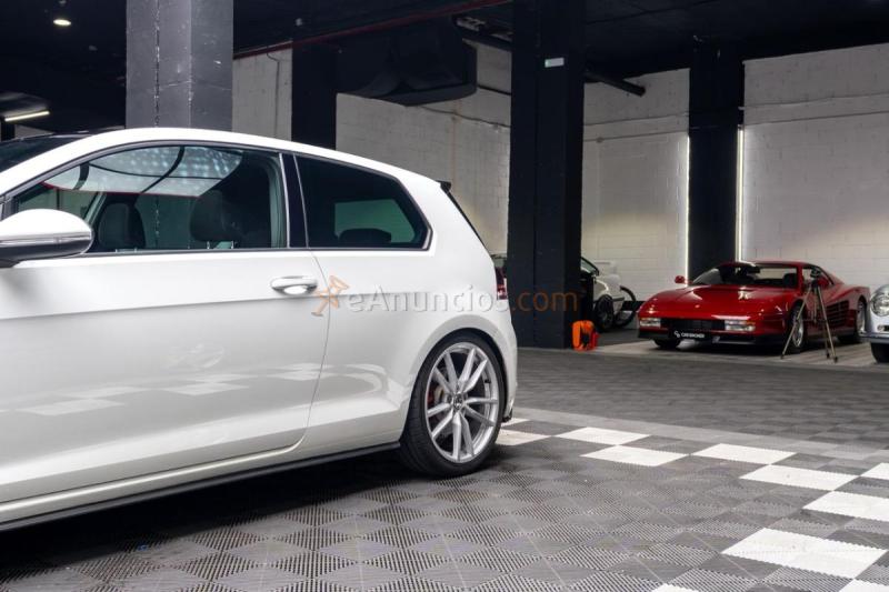 Volkswagen Golf GTI Performance 2.0 TSI 230CV DSG BMT