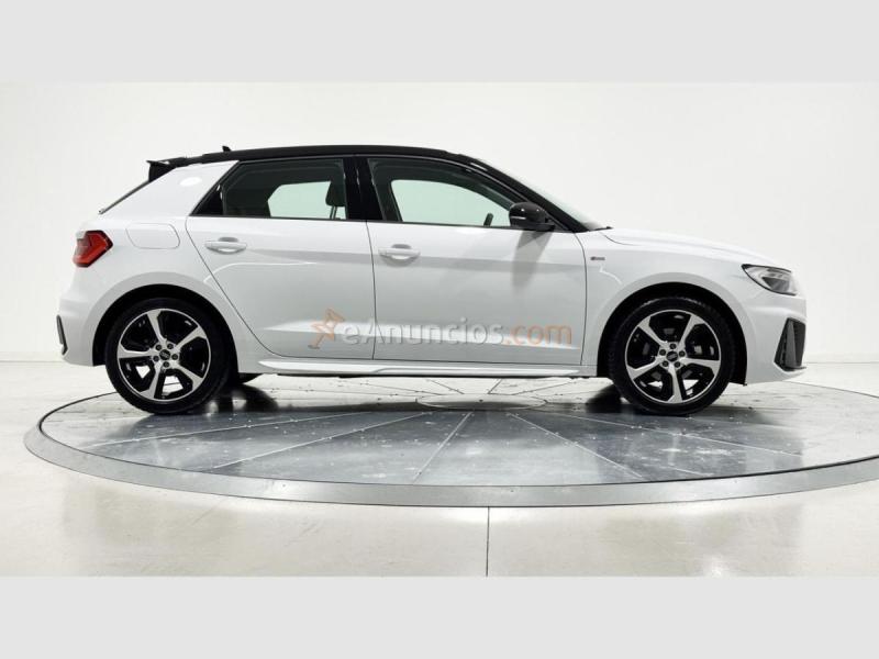 Audi a1 1.0 30 tfsi s tronic adrenalin sportback 116 5p