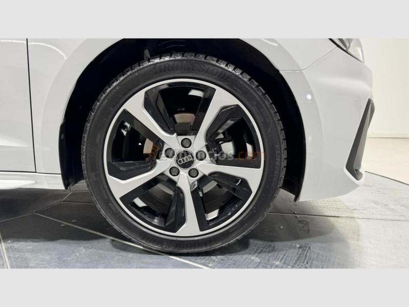 Audi a1 1.0 30 tfsi s tronic adrenalin sportback 116 5p