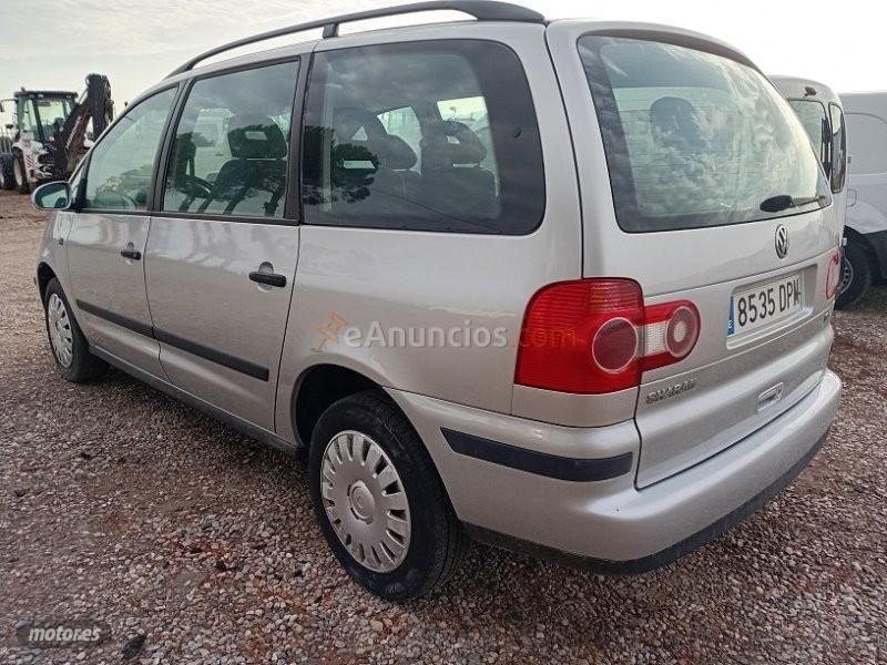 Volkswagen Sharan 1.9 TDI 130 CV 7 PLAZAS. de 2005 con 304.000 Km por 3.000 EUR. en Murcia