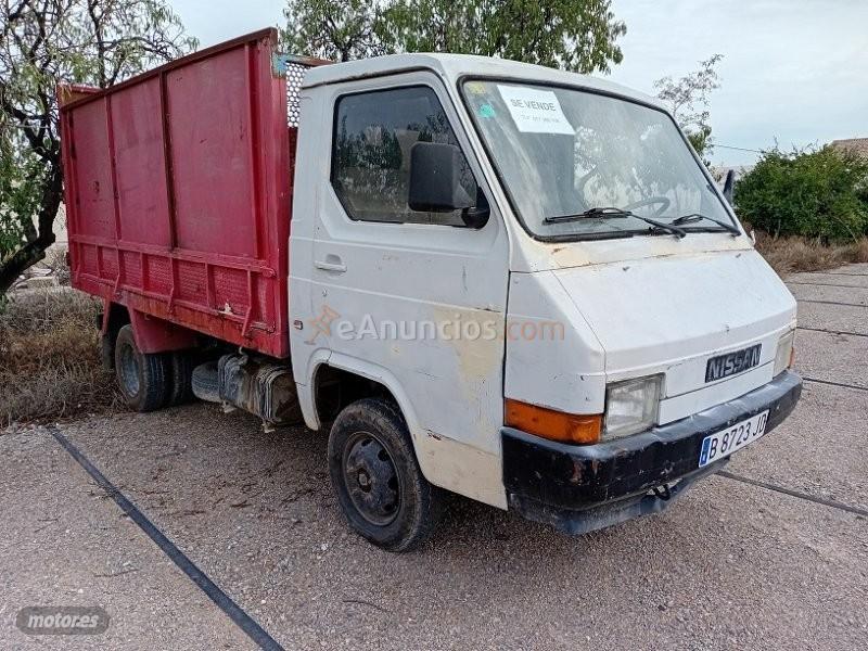 Nissan Trade TRADE 2.8 D BASCULANTE (AVERIADA). de 1988 con 314.000 Km por 2.800 EUR. en Murcia