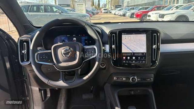 Volvo XC40 Core, B3 Mild hybrid, Gasolina de 2026 con 889 Km por 39.995 EUR. en Valladolid