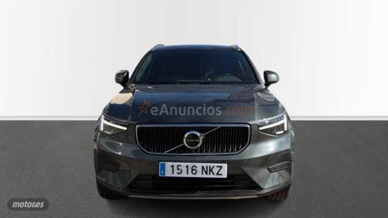 Volvo XC40 Core, B3 Mild hybrid, Gasolina de 2026 con 889 Km por 39.995 EUR. en Valladolid