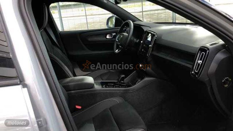 Volvo XC40 BEV RECHARGE PLUS, TWIN, ELECTRICO 5P de 2025 con 24.851 Km por 39.995 EUR. en Valladolid