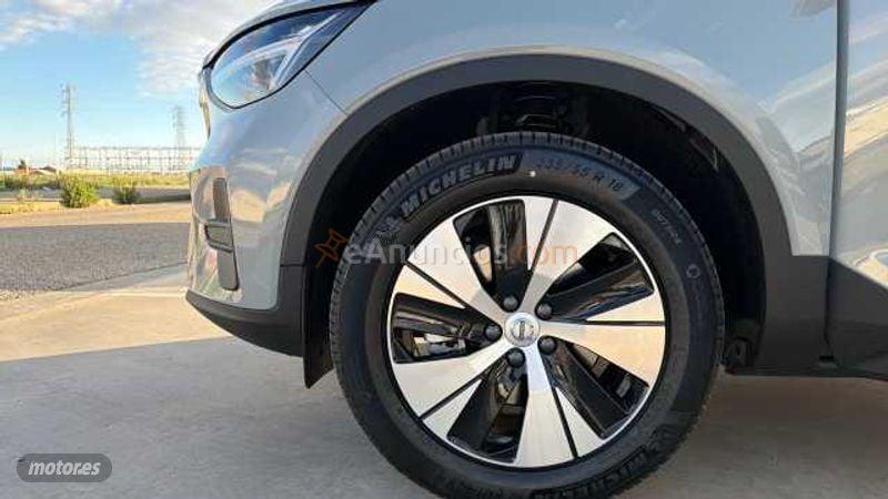 Volvo XC40 2.0 B3 MHEV ESSENTIAL DCT 163 5P de 2026 con 3.500 Km por 36.995 EUR. en Valladolid
