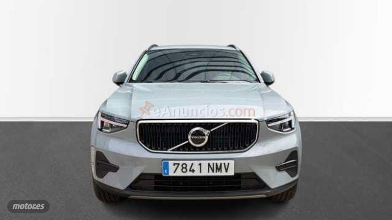 Volvo XC40 2.0 B3 MHEV ESSENTIAL DCT 163 5P de 2026 con 3.500 Km por 36.995 EUR. en Valladolid