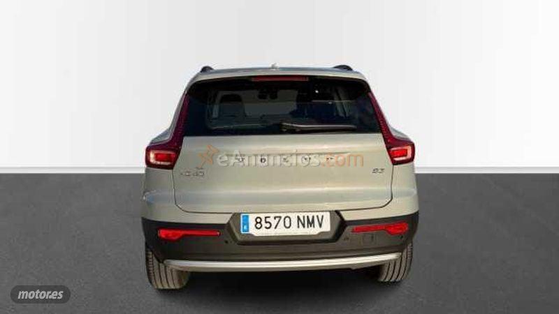 Volvo XC40 2.0 B3 MHEV ESSENTIAL DCT 163 5P de 2026 con 3.500 Km por 36.995 EUR. en Valladolid