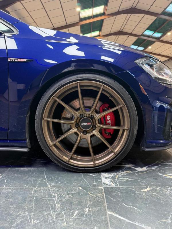 VW Golf GTI Performance