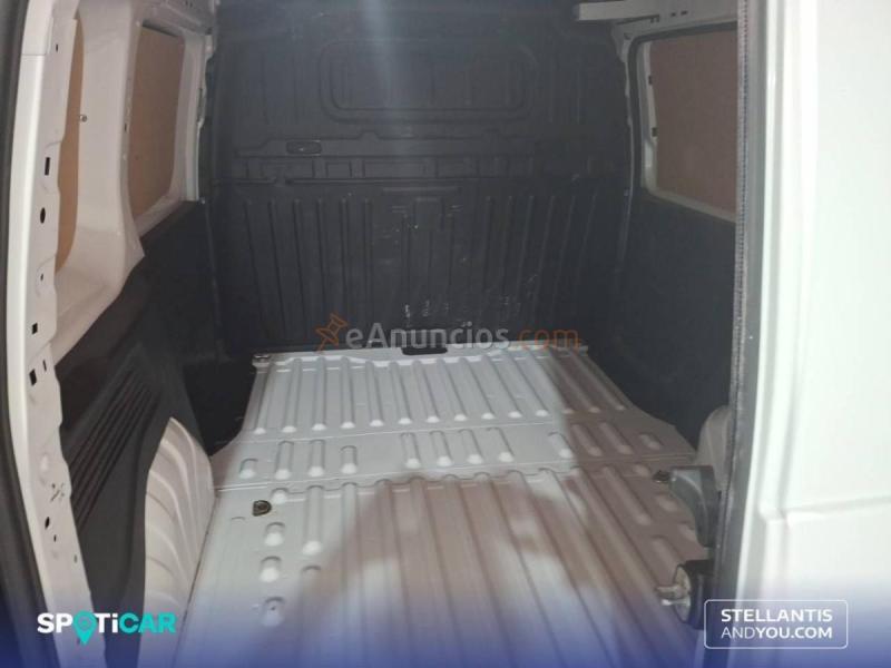 Peugeot Partner  Standard 600kg BlueHDi 73kW -
