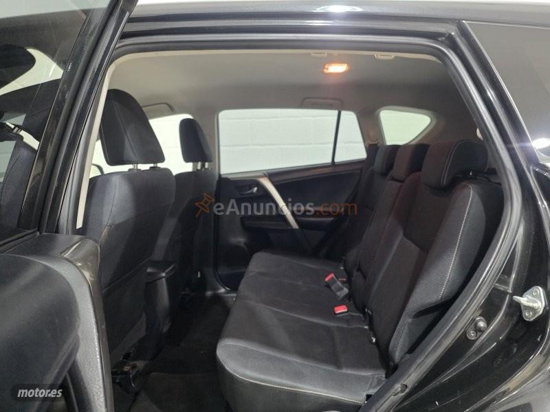 Toyota RAV 4 D4d 150 cv 4x4 de 2014 con 198.900 Km por 14.500 EUR. en Sevilla
