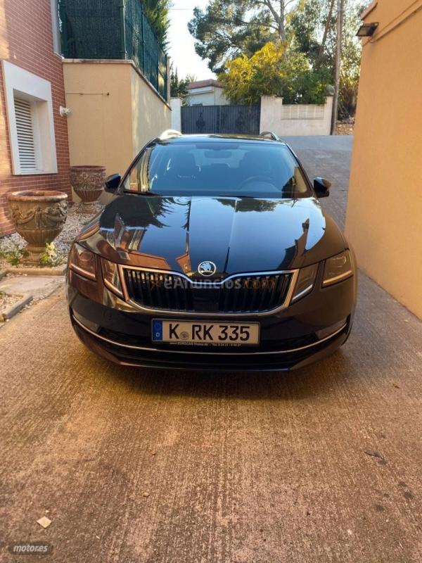 Skoda Octavia Combi, Style Business de 2019 con 147.000 Km por 13.000 EUR. en Alicante