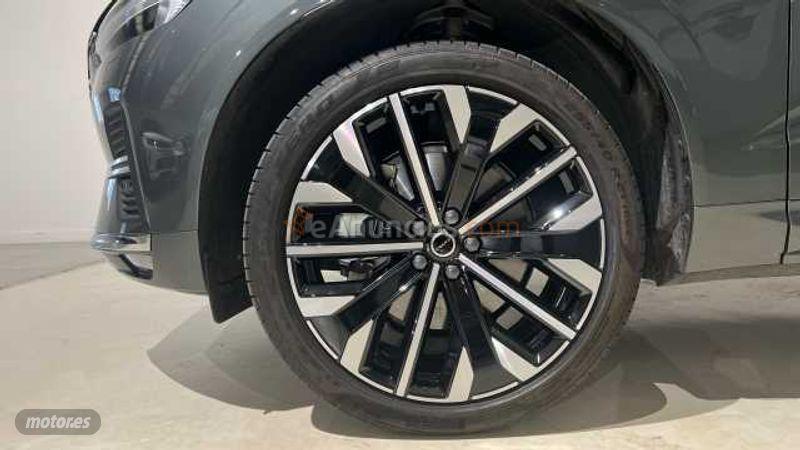 Volvo XC 60 XC60 Ultra, B5 AWD Mild hybrid, Gasolina, Bright de 2025 con 17.540 Km por 56.900 EUR. en Asturias