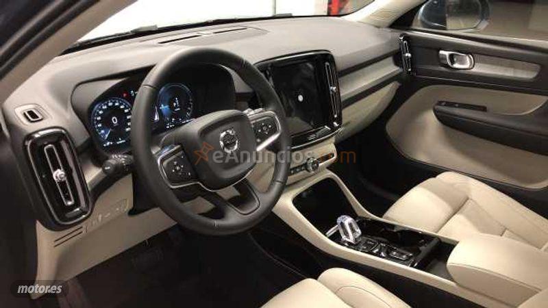 Volvo XC40 1.5 T5 RECHARGE INSCRIPTION DCT 262 5P de 2021 con 72.578 Km por 33.995 EUR. en Valladolid