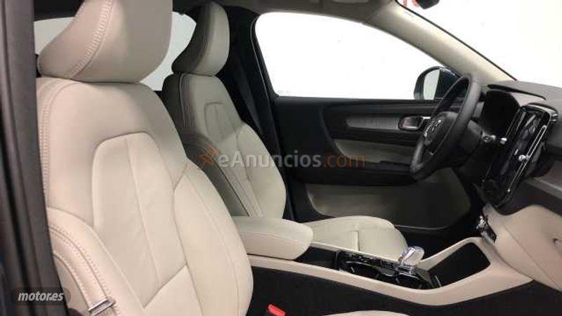Volvo XC40 1.5 T5 RECHARGE INSCRIPTION DCT 262 5P de 2021 con 72.578 Km por 33.995 EUR. en Valladolid