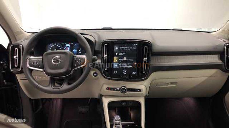 Volvo XC40 1.5 T5 RECHARGE INSCRIPTION DCT 262 5P de 2021 con 72.578 Km por 33.995 EUR. en Valladolid