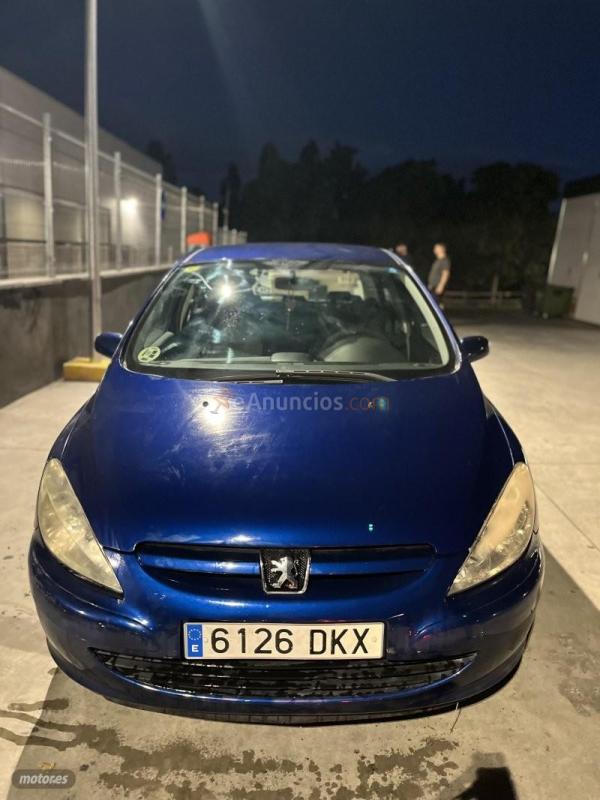 Peugeot 307 1.6 XR Clim Plus de 2005 con 218.000 Km por 2.000 EUR. en Barcelona