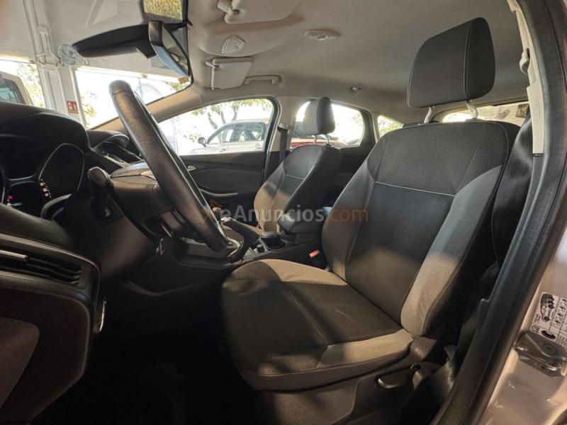 Ford Focus Berlina Trend 1.6 TDCi 115 CV .- BAJO CONSUMO .- REVISADO Y GARANTIZADO .-