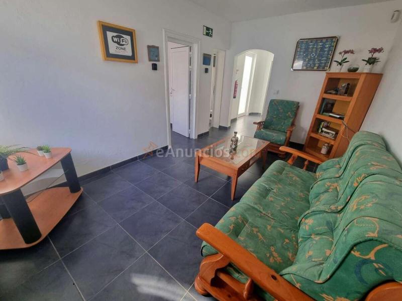 Amplia vivienda de dos plantas en orzola